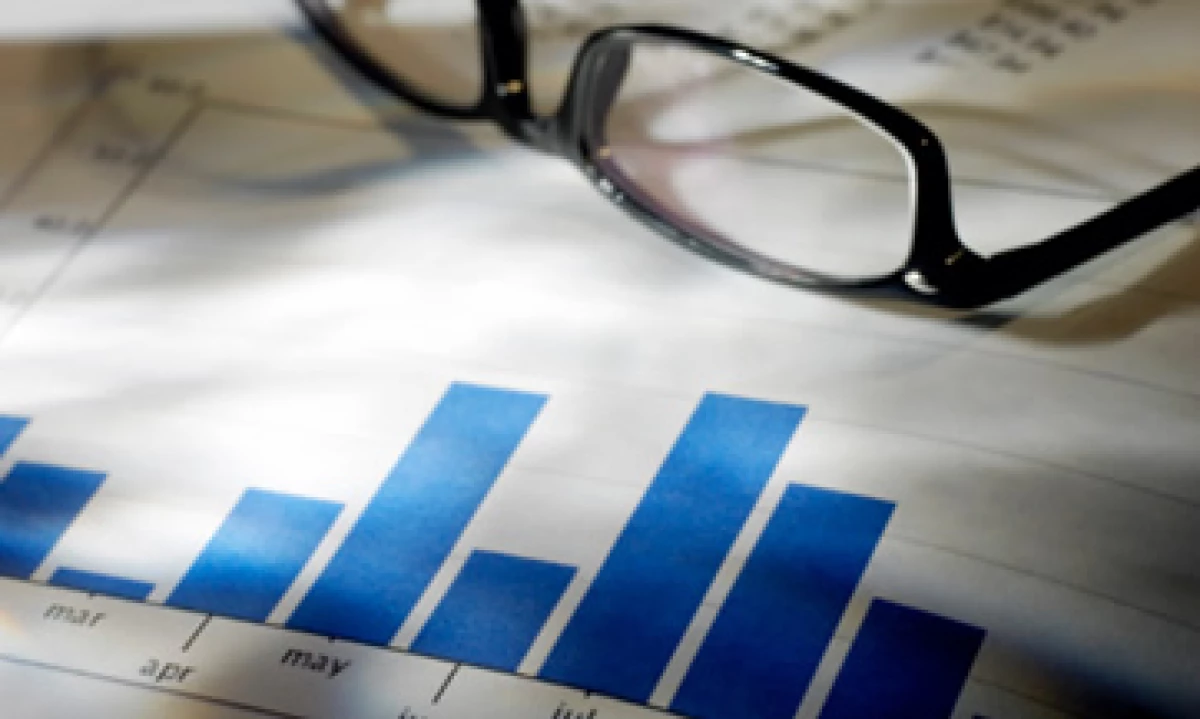 Banxico realiza la encuesta entre 27 grupos de análisis y consultoría económica. (Foto: Thinkstock)