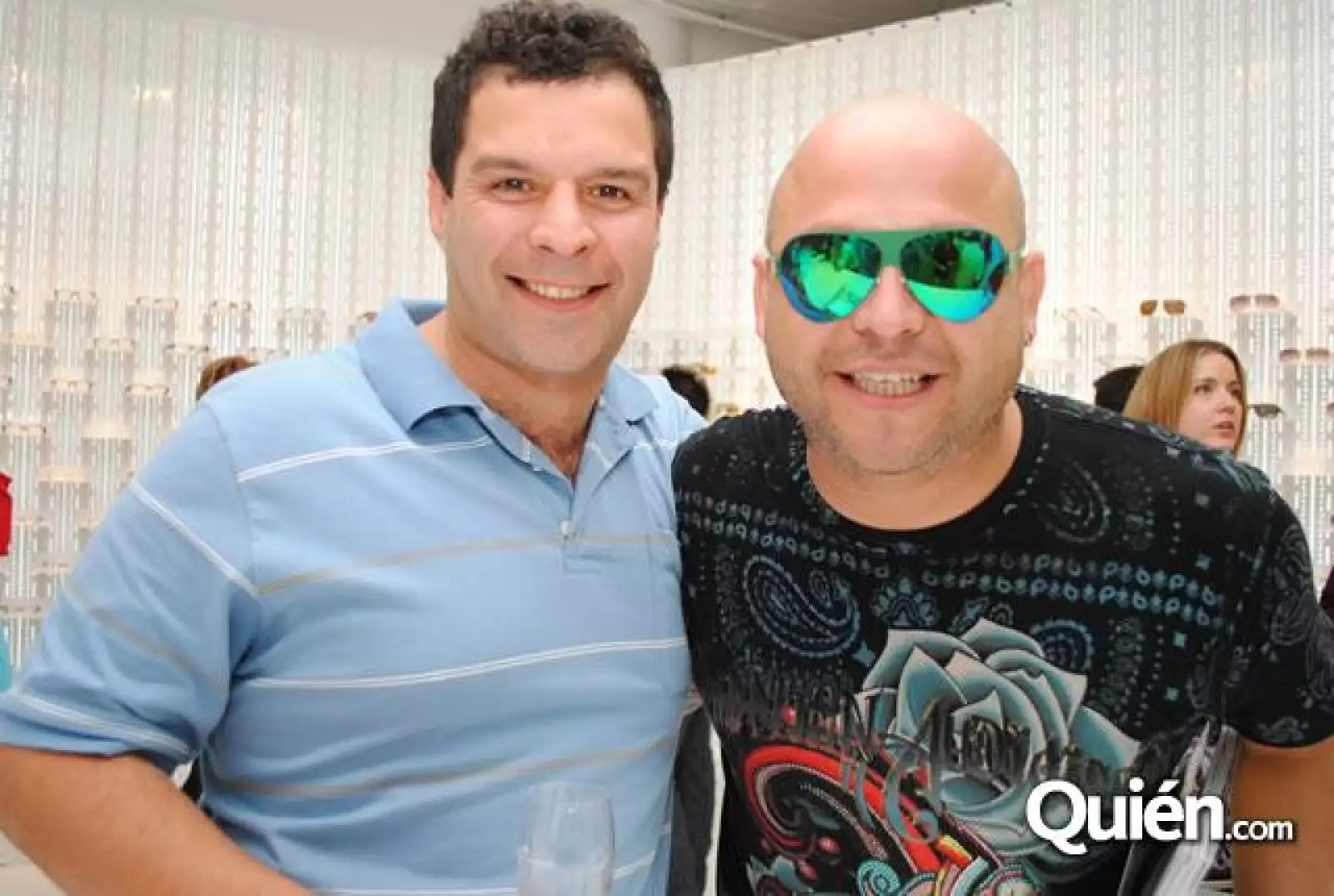 PRESENTACIÓN DE MYKITA