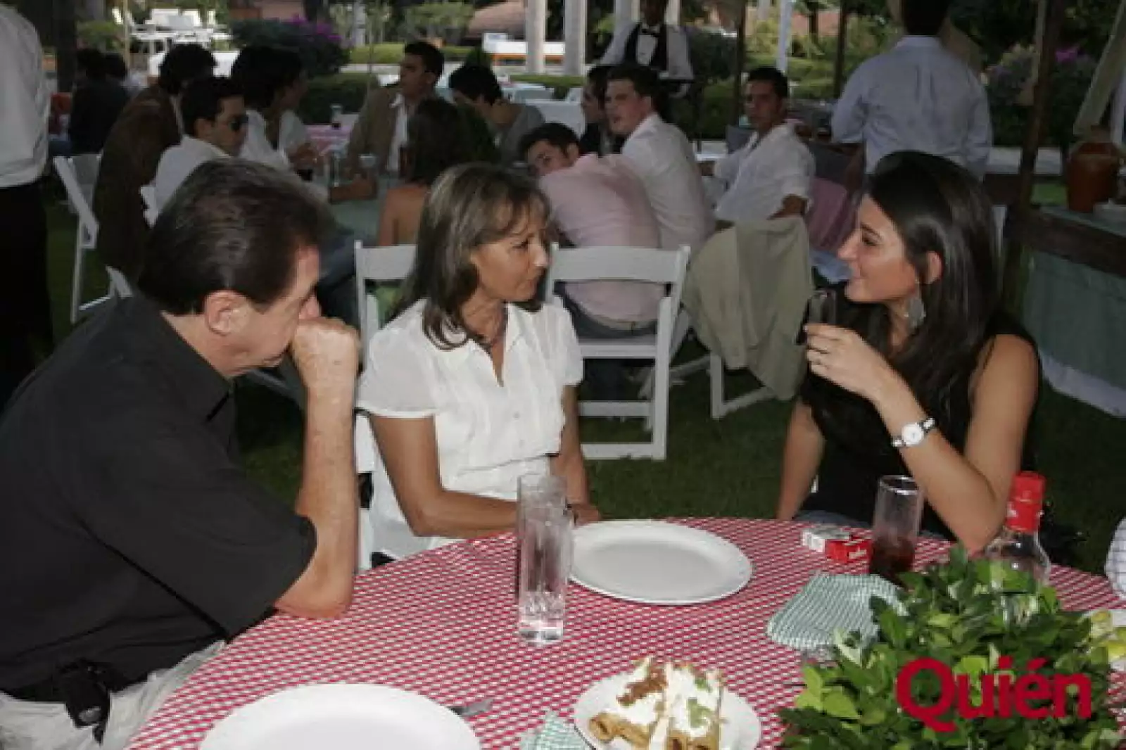 Carlos Mancilla, Teresa Mancilla, Jessica González