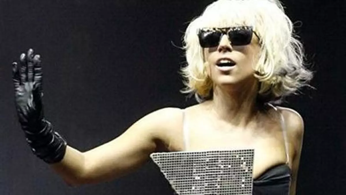 Lady Gaga, durante una presentación en Irvine, California. Mayo 9 2009.