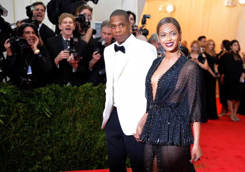 Tanto Beyoncé y Jay-Z se quedaron sin nueva mansión, con valor de 70 millones de dólares, a unos días de cerrar el trato por el creador de Minecraft.