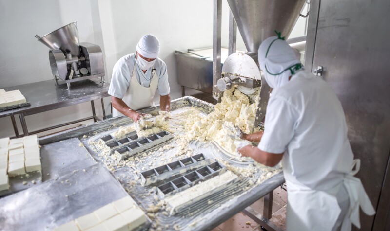 Productores de EU piden a Trump cese de aranceles a México