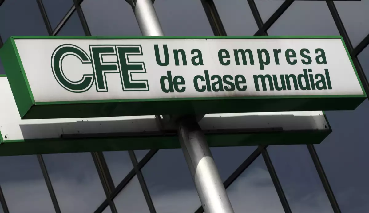 En el tercer trimestre del 2012 CFE había registrados utilidades, mismas que este año convirtió en pérdidas netas. (Foto: Alejandro Hernández Olvera)