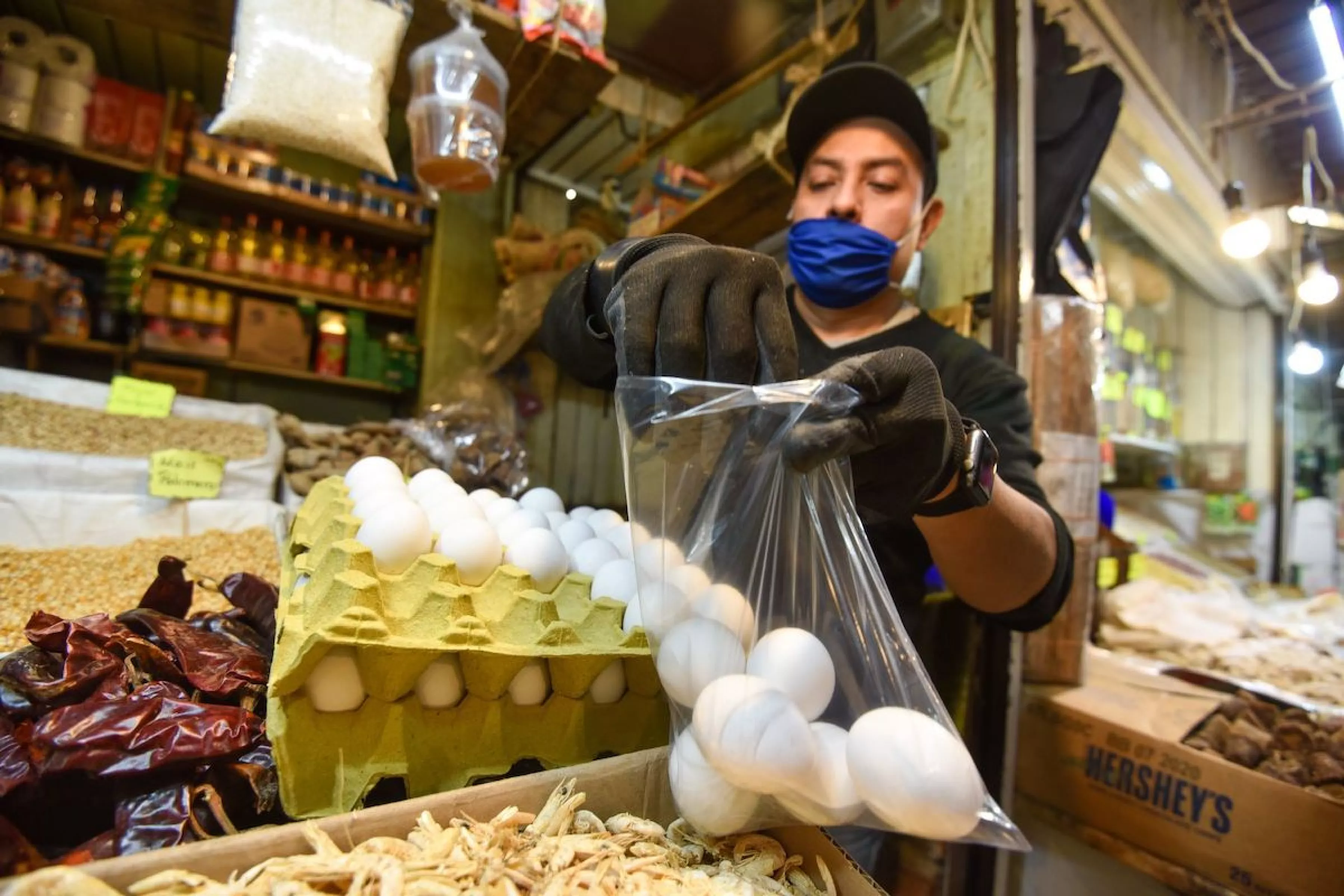 Los alimentos llevan a la inflación a 8.15% en julio, la más alta en 22 años