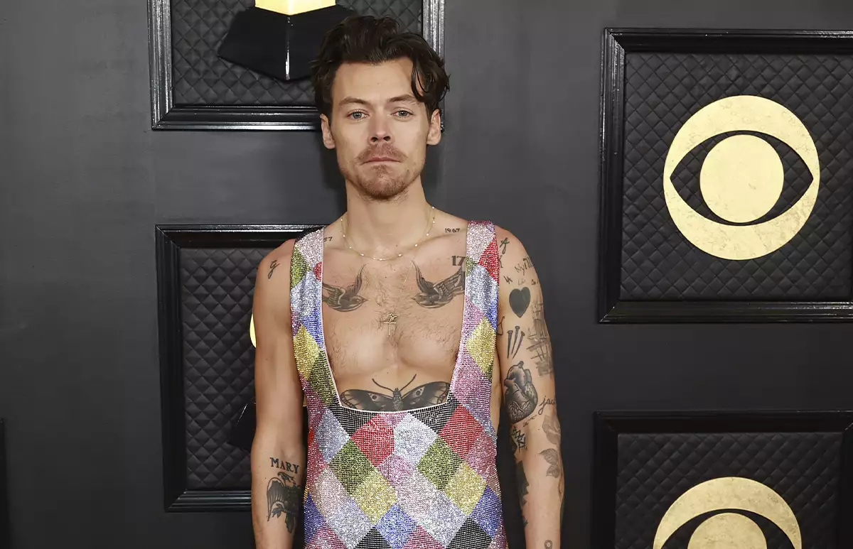 harry-styles-abuelita-grammys-2023.jpg