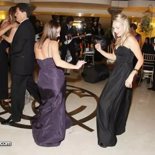 Rebeca Norman y Jennifer Halston