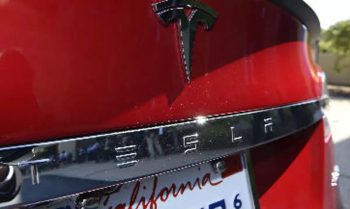 tesla_auto