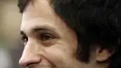 El actor cantó en vivo el tema Quiero que me Quieras, que interpreta en la cinta Rudo y Cursi.
