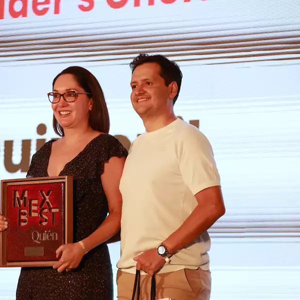 Alejandra Flores y Jorge Vallejo 