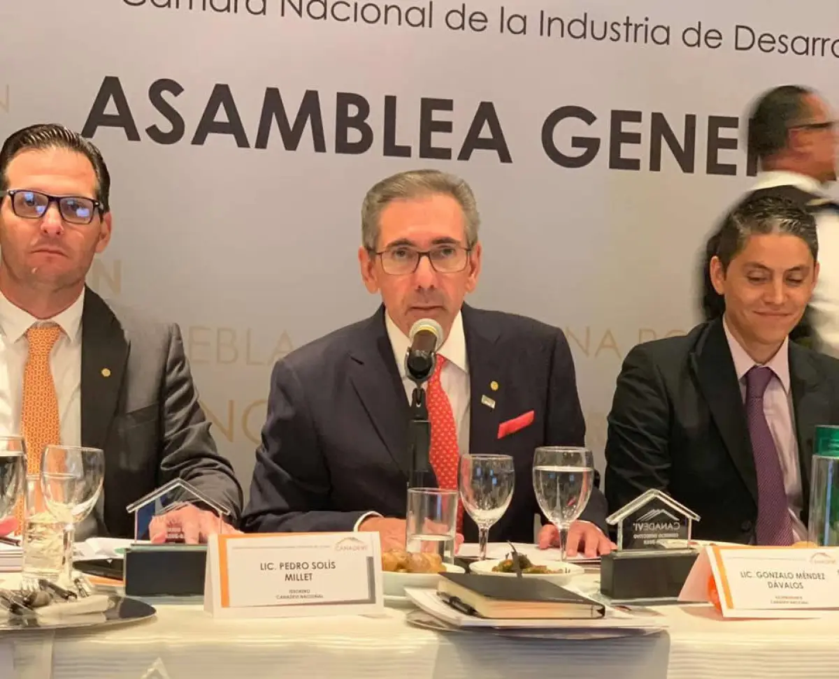 Gonzálo Méndez Dávalo - Canadevi