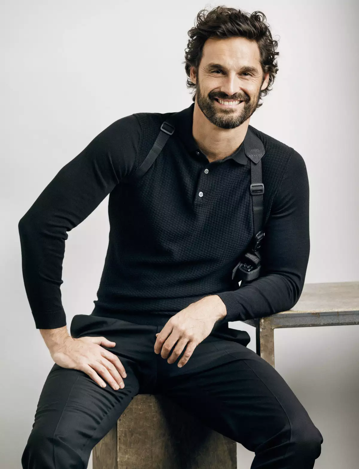Iván Sánchez como El Guardaespaldas