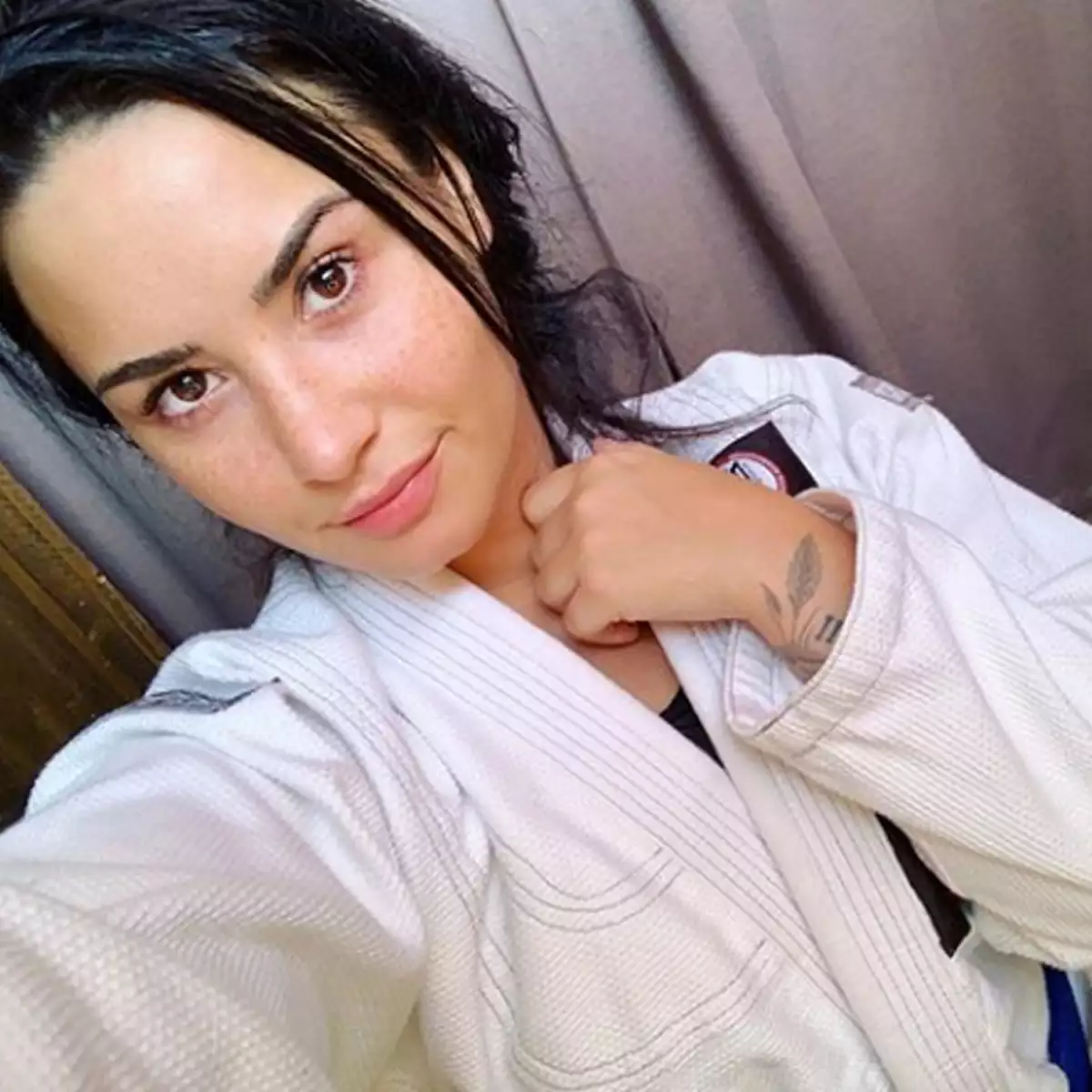 DEMIlovato.jpg