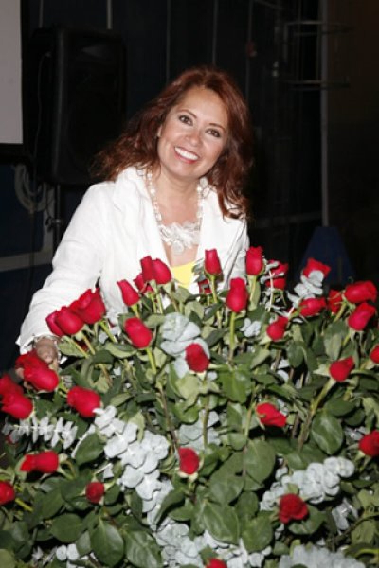 Elenco de Sortilegio festeja primer capítulo