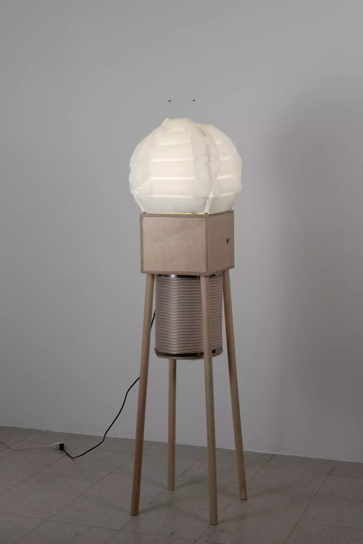 La exhibición “Casa Ideal” expande las fantasías domésticas en posibilidades