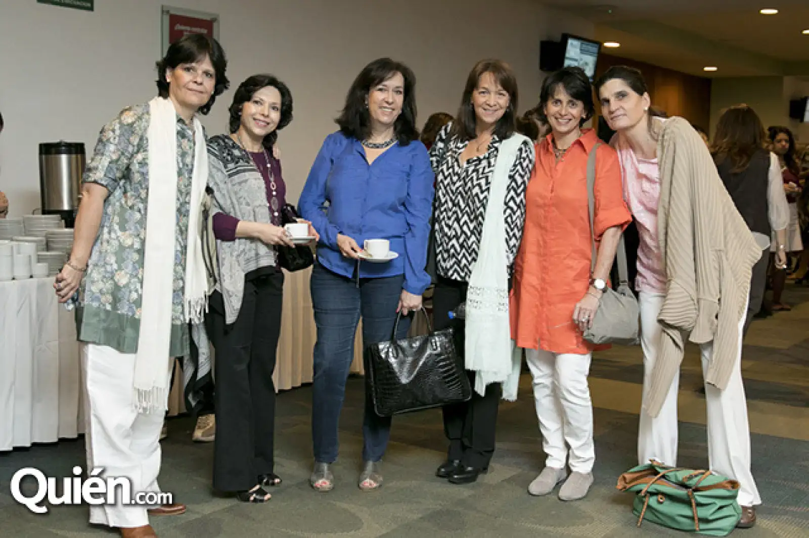 Irma Pia, Mónica Bellizia, Maria José Álvarez, Luz María Gutiérrez, Alejandra Pous y Ana Paula Armida