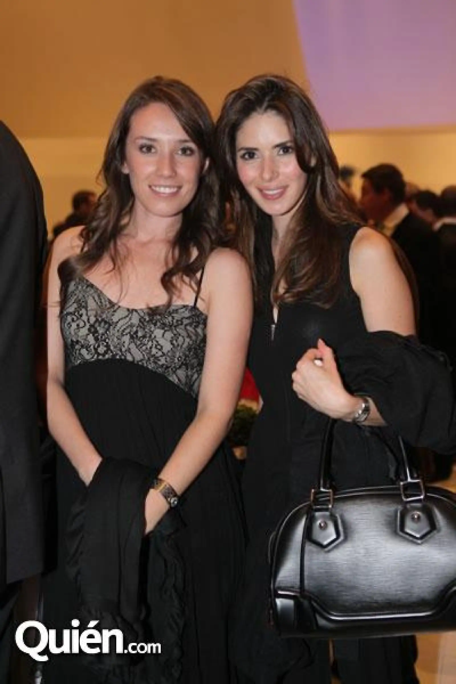 Mariana Camino,Paola Ezquerro
