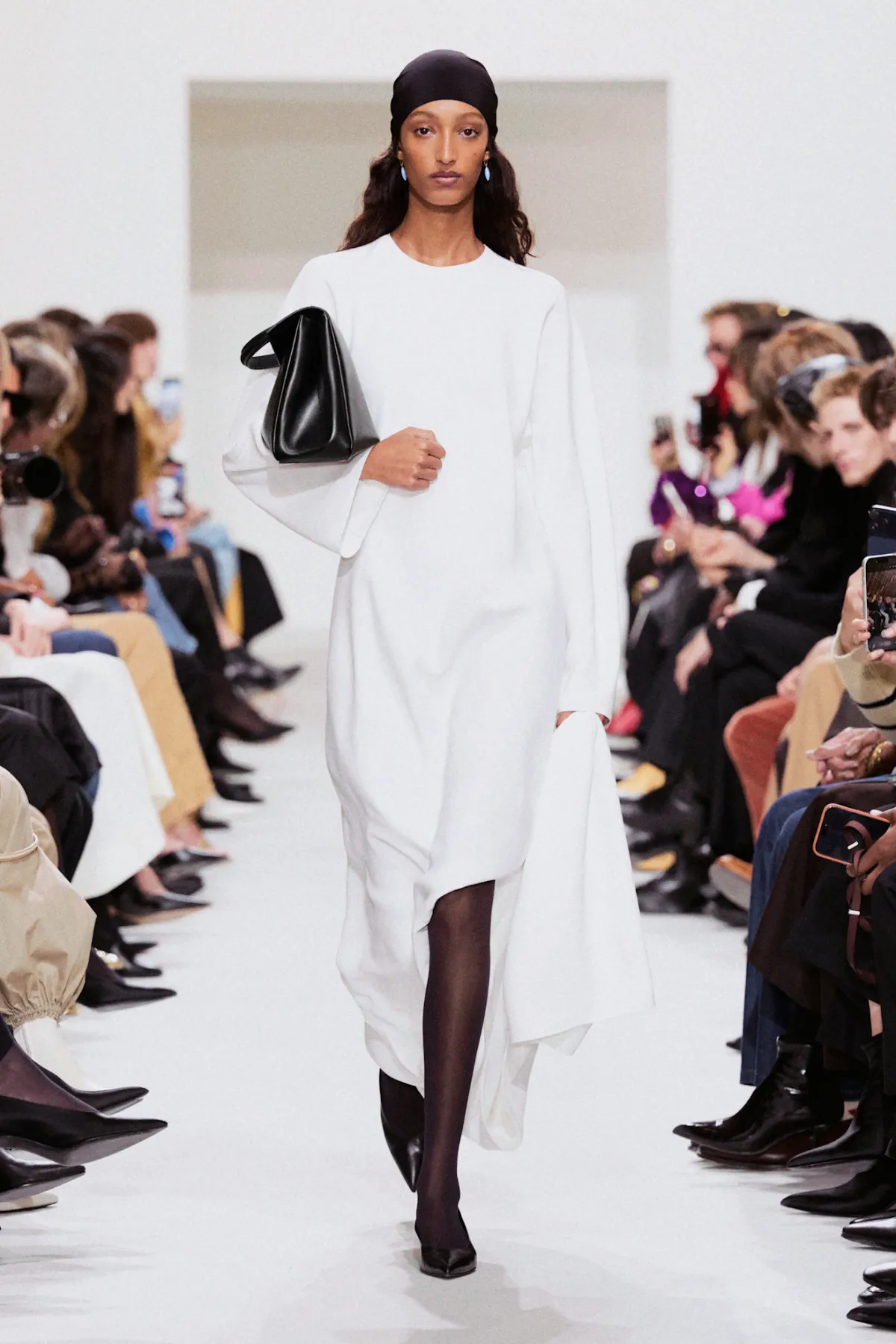 Celine PO S27 041.jpg