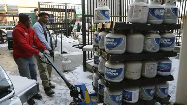 El gas propano fue uno de los artículos más comprados por los estadounidenses para prevenirse de fallos por la tormenta de nieve. 