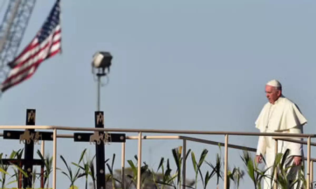 El papa Francisco visitó este miércoles un lugar emblemático en la frontera de México con Estados Unidos. (Foto: AFP )