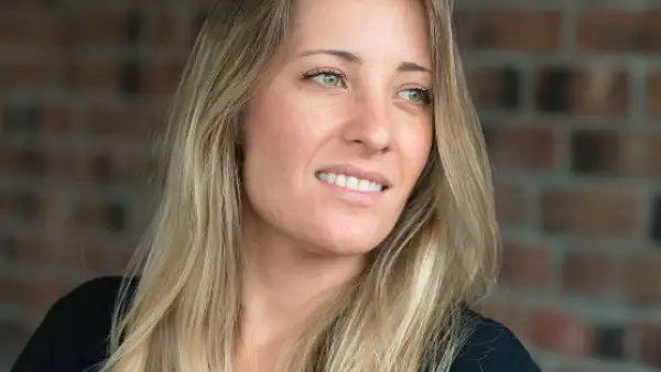 Vivian Lan Agami.jpg