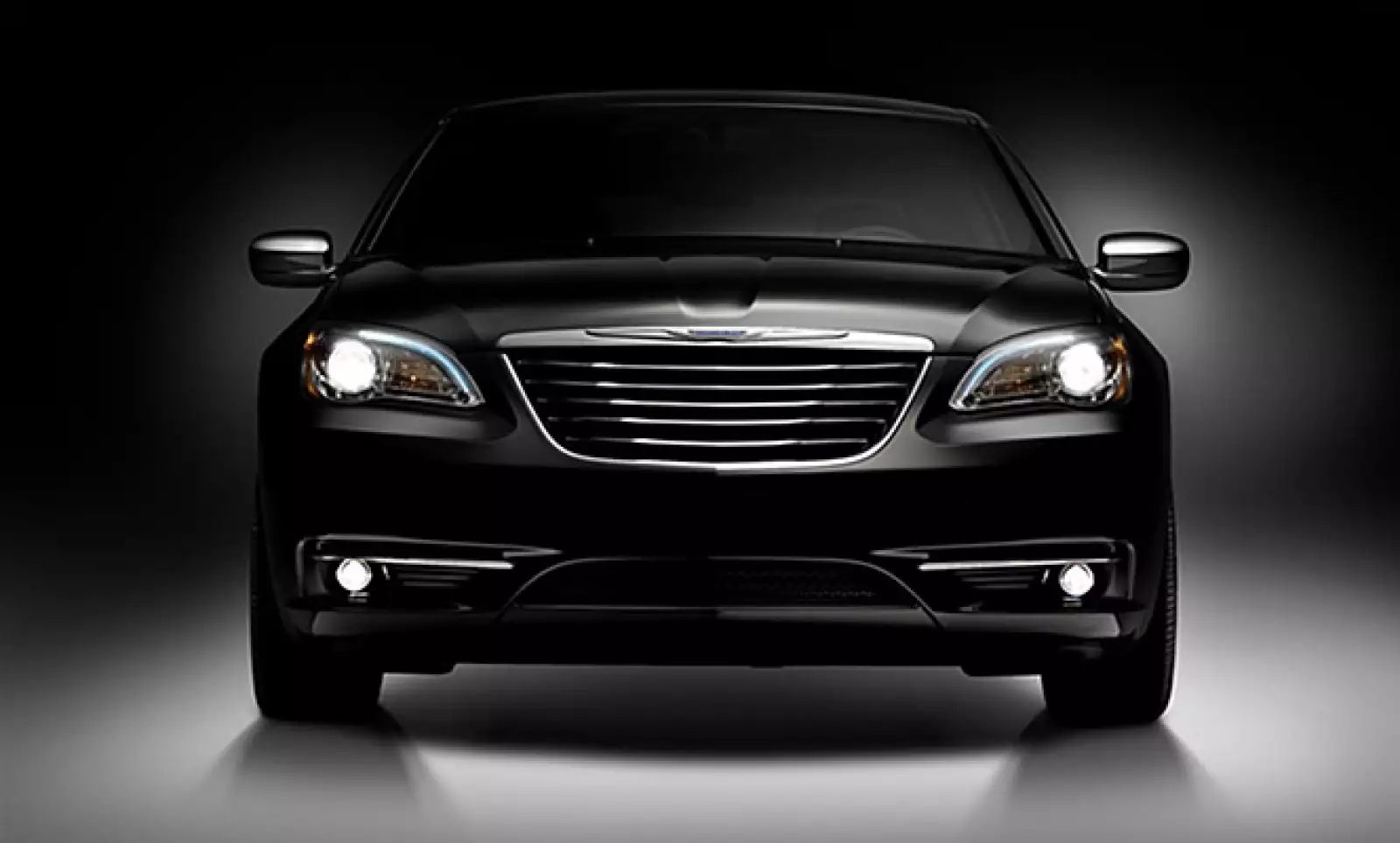 La firma también incluyó vidrio laminado dentro de las capas del vehículo, con lo cual mejora su velocidad, centro de gravedad y hace más ligero su diseño.