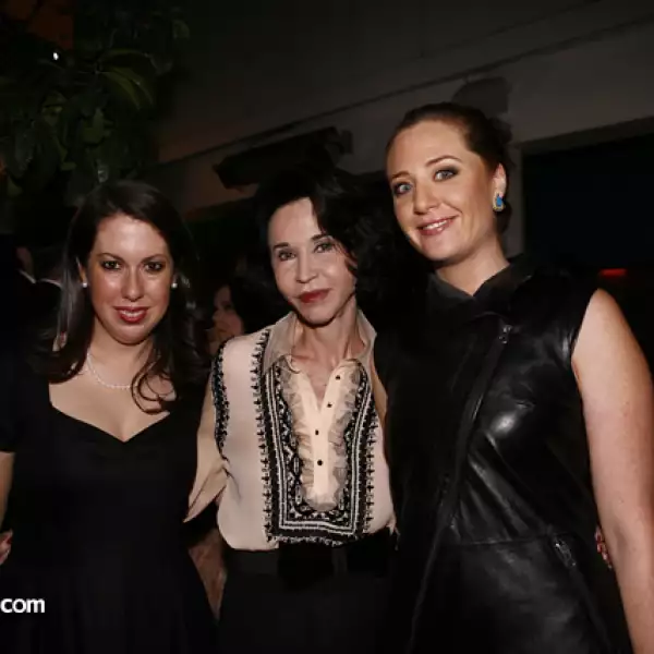 Greta Shelley,Pepita Serrano,Christiane Keller