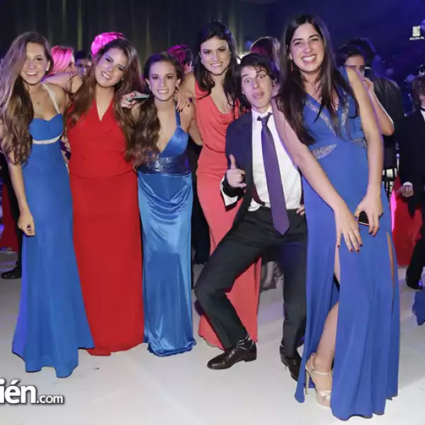 Victoria Alcocer,Mariana García,Daniela Parra,Cecilia Narvaes,Ramón Álvarez y Valentina Gutiérrez