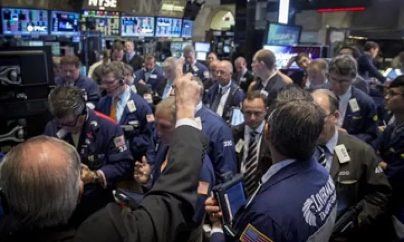 El Nasdaq perdió 0.42% este lunes. (Foto: Reuters )