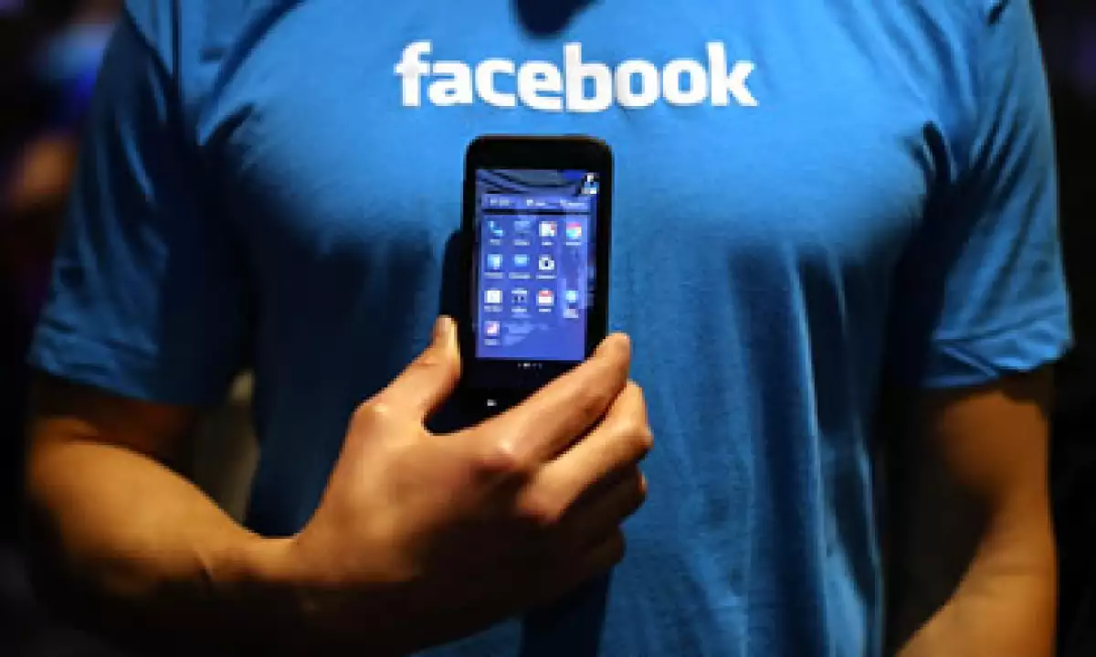 Facebook prohíbe el lenguaje que incita al odio. (Foto: Getty Images )