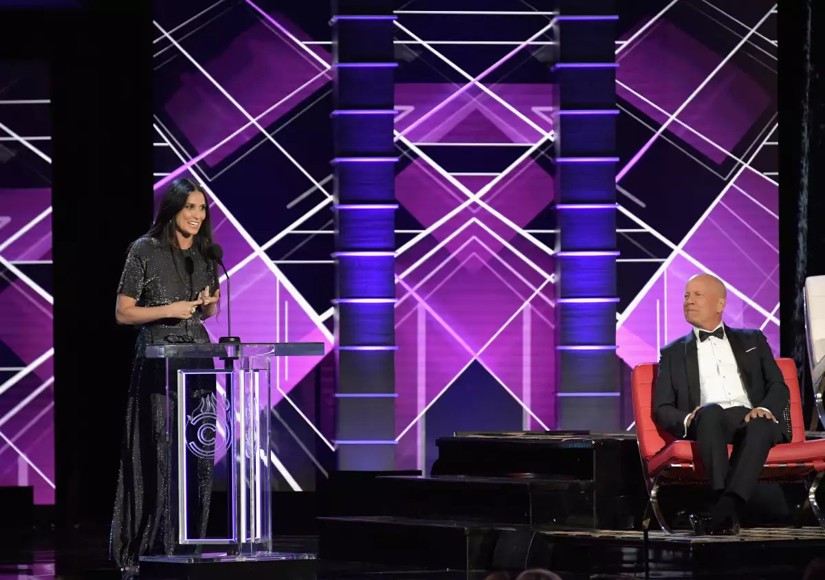 Bruce Willis y Demi Moore en Roast
