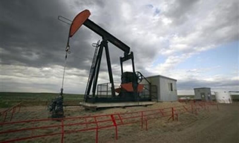 El petróleo estadounidense osciló entre los 86.65 y 89 dólares. (Foto: Reuters)