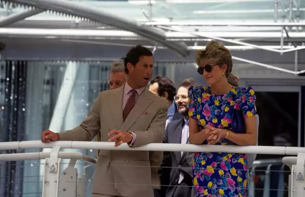 Príncipe Carlos y la princesa Diana