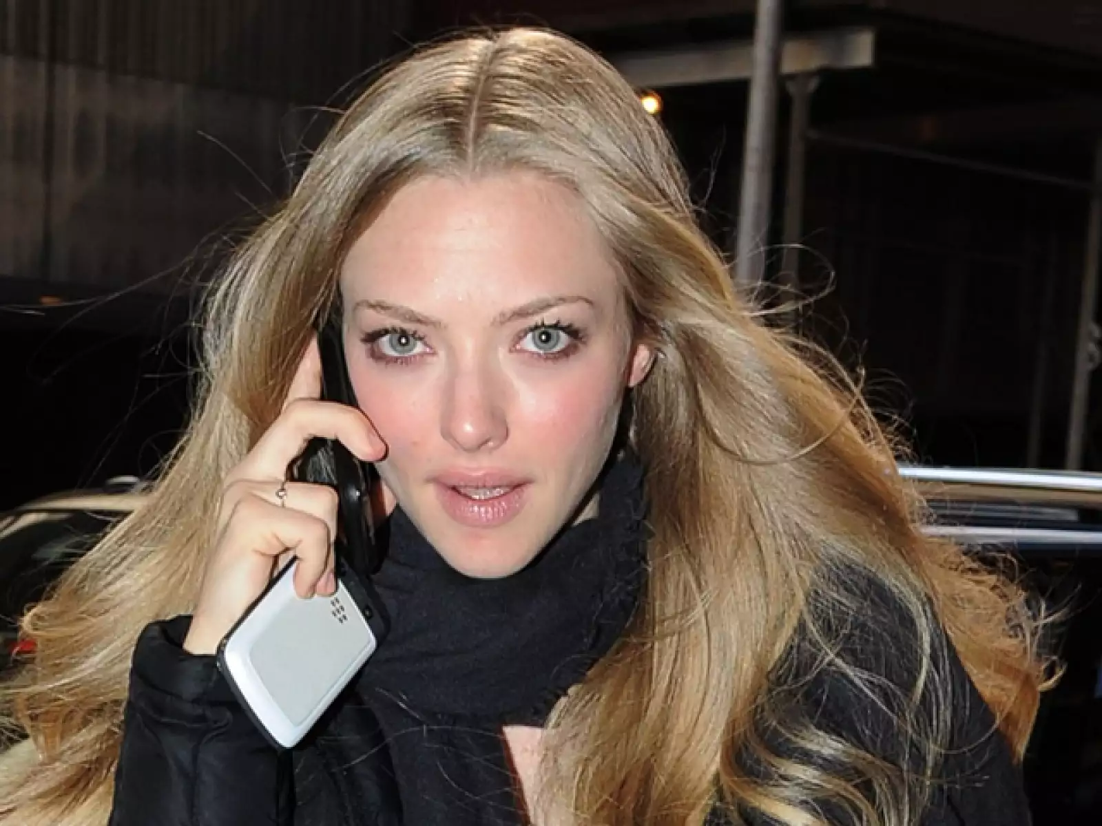 La actriz Amanda Seyfreid tiene una mirada cautivadora, con razón Ryan Phillippe está feliz con ella.