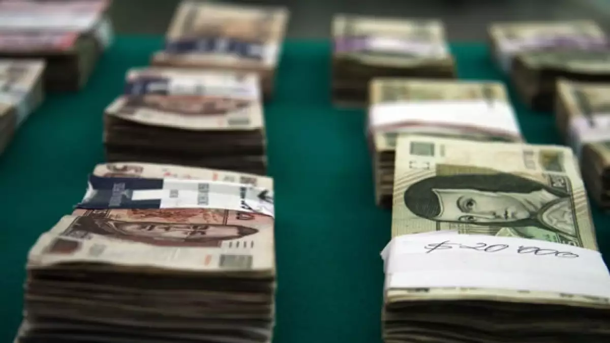 pacas de billetes
