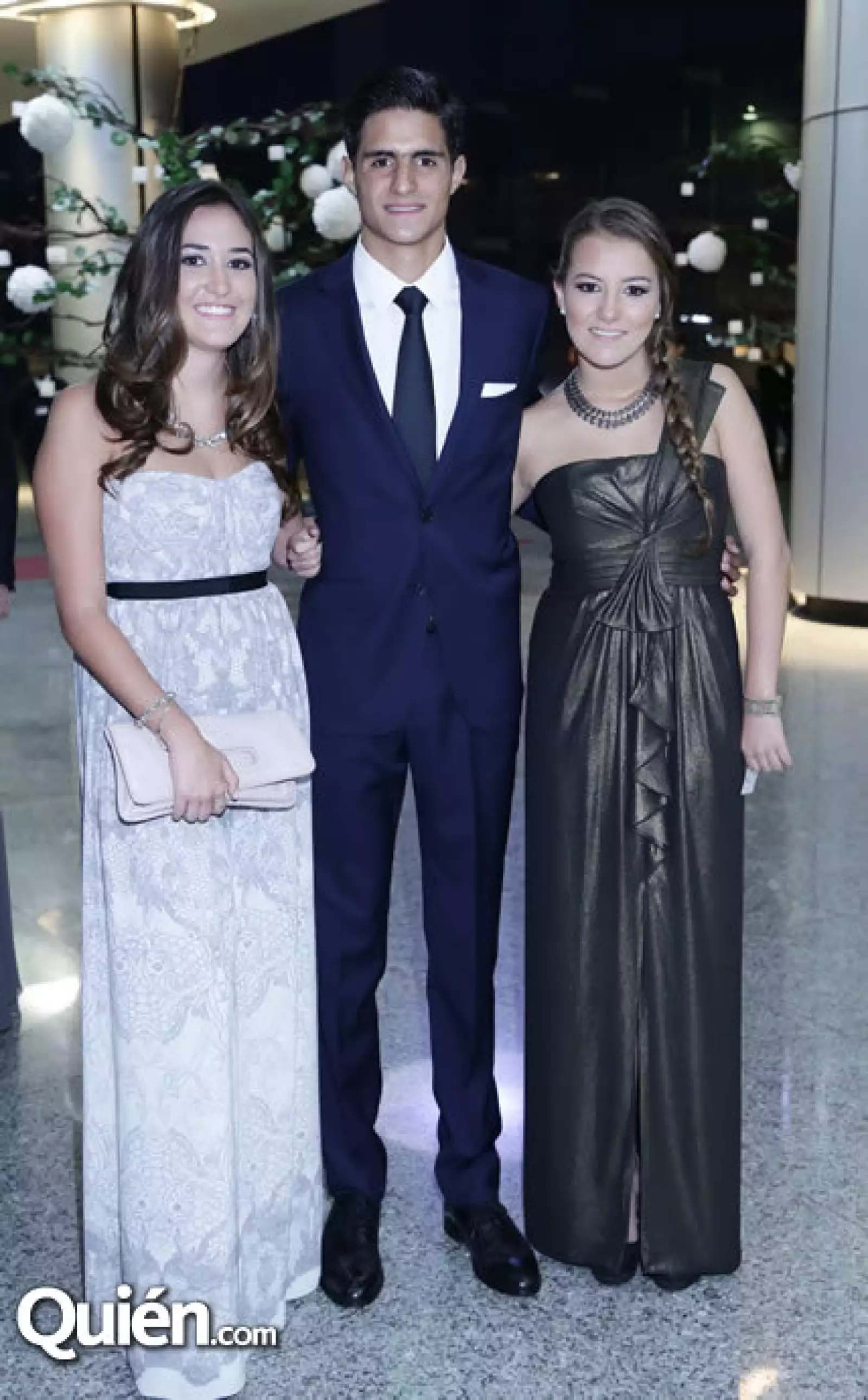 Pía Fernández,Diego Olea y Ana Fernández