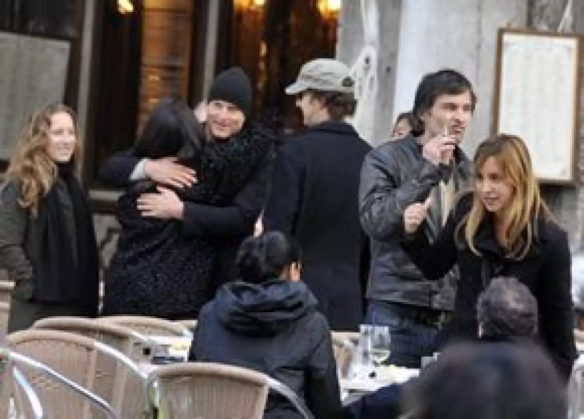 Los amigos de Salma aprovecharon para pasear por Venecia a unas cuantas horas de la boda.