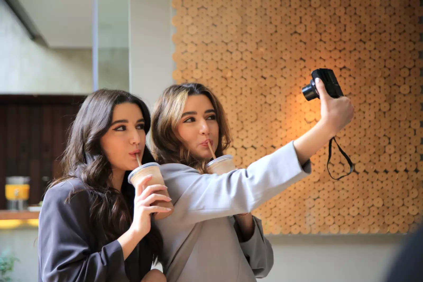 Constanza y Paulina Magallanes