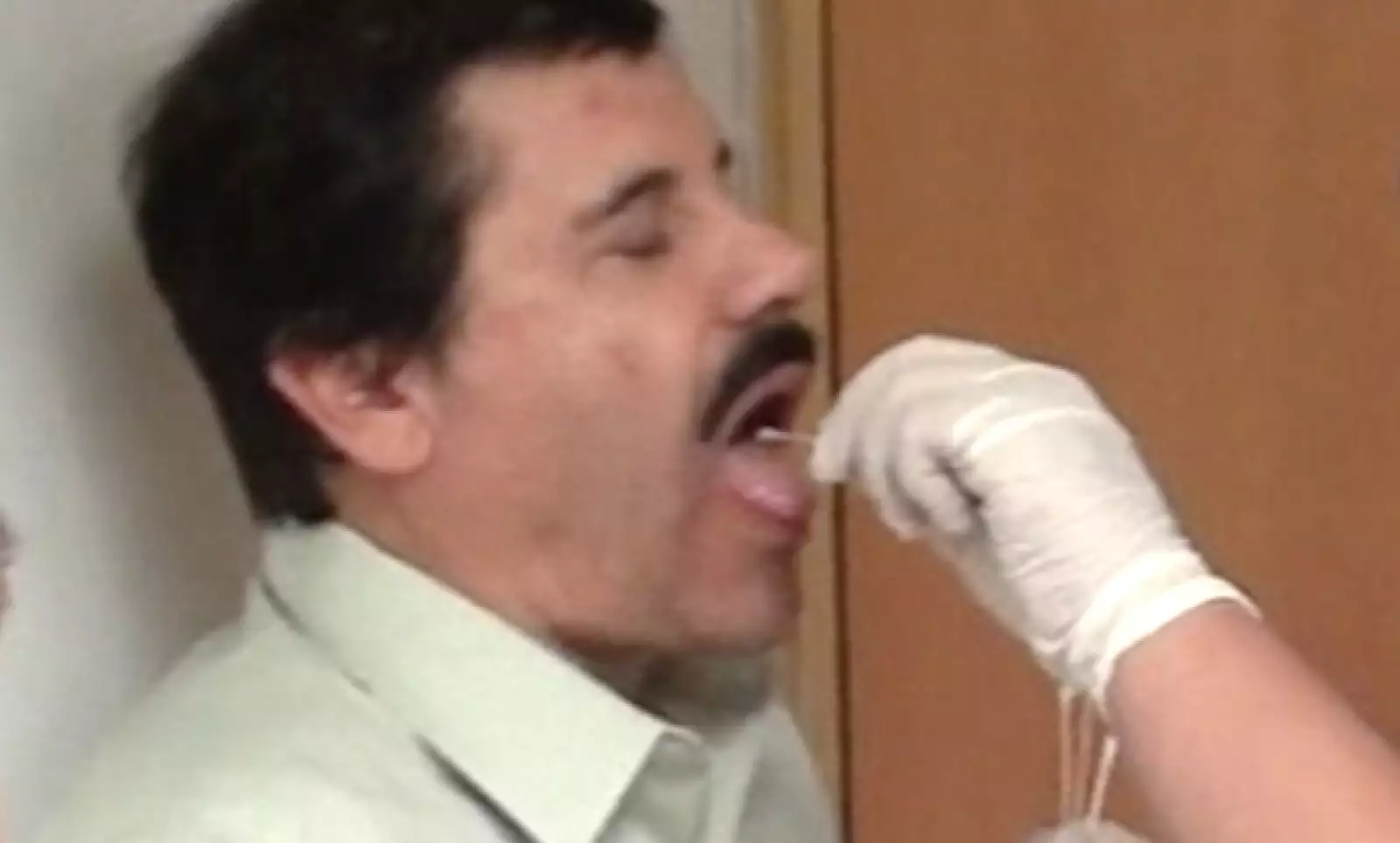 La prueba determinó que el detenido tenía una relación de parentesco paterno con algunos de los familiares a los que se les realizó la prueba.