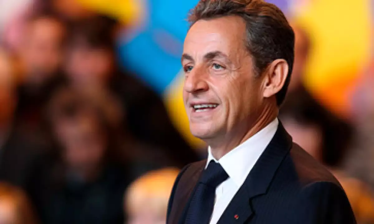 El presidente Nicolas Sarkozy visitó la aldea La Villetelle, donde bebió café y no pagó la cuenta. (Foto: Reuters)