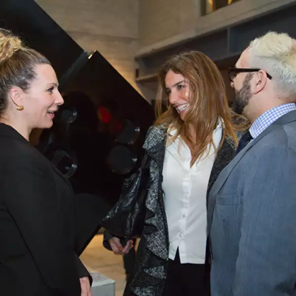 Zarina Rivera, María Colla y Héctor Falcón