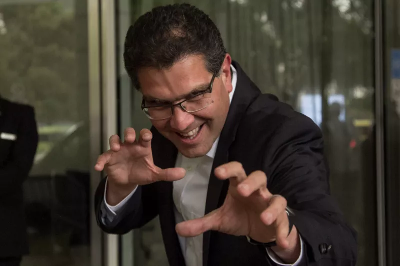 El exaspirante a la presidencia de México, ahora vocero de José Antonio Meade, Armando Ríos Piter obtuvo un amparo para poder consumir mariguana de forma recreativa. 