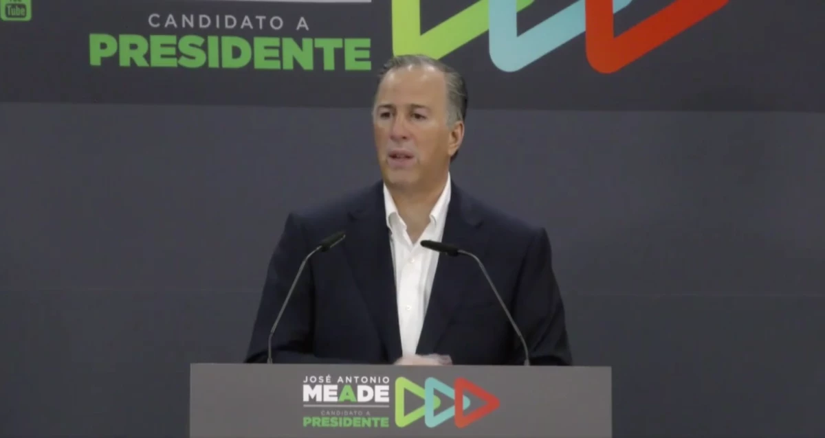 Meade convocó a una conferencia de prensa este viernes en el que el mensaje se centró en invitar a aArmando Ríos Piter a sumarse a su campaña.