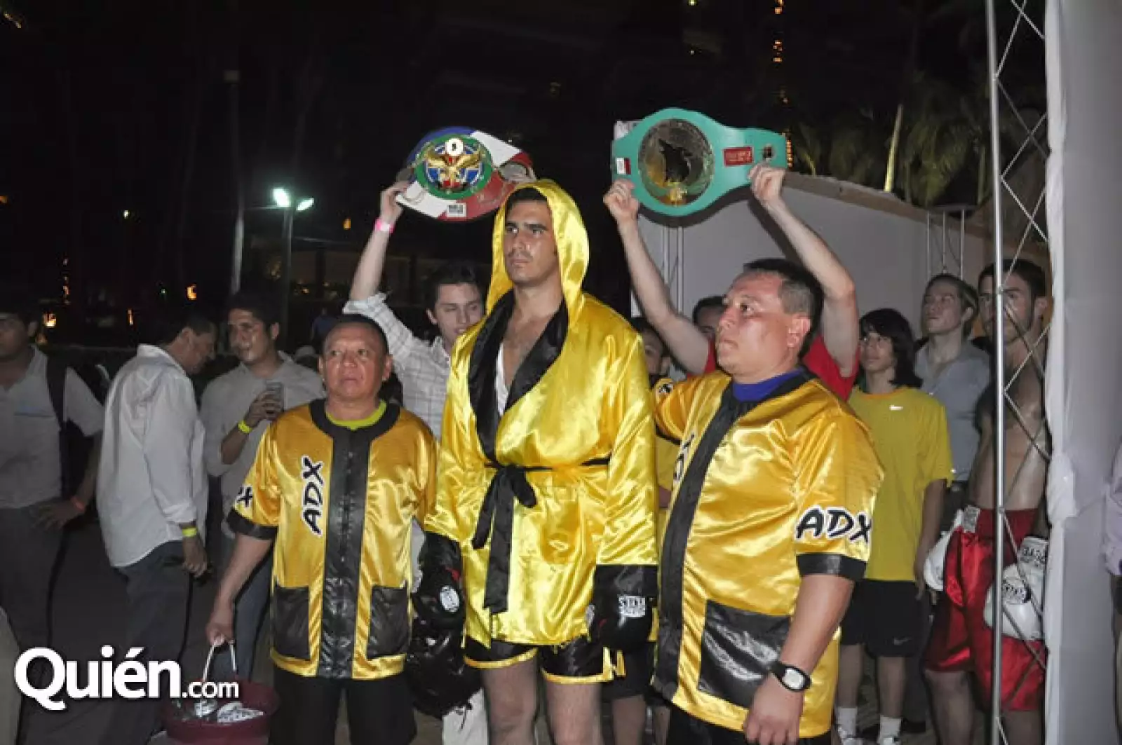 Pelea de box entre Gabriel Soto vs Marcus Ornellas y Miguel Torruco vs Antonio de la Vega