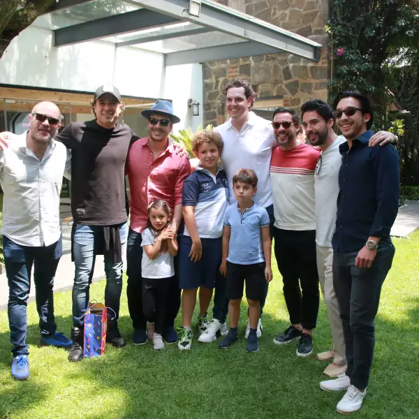 COMIDA CUMPLEAÑOS MEMO OCHOA