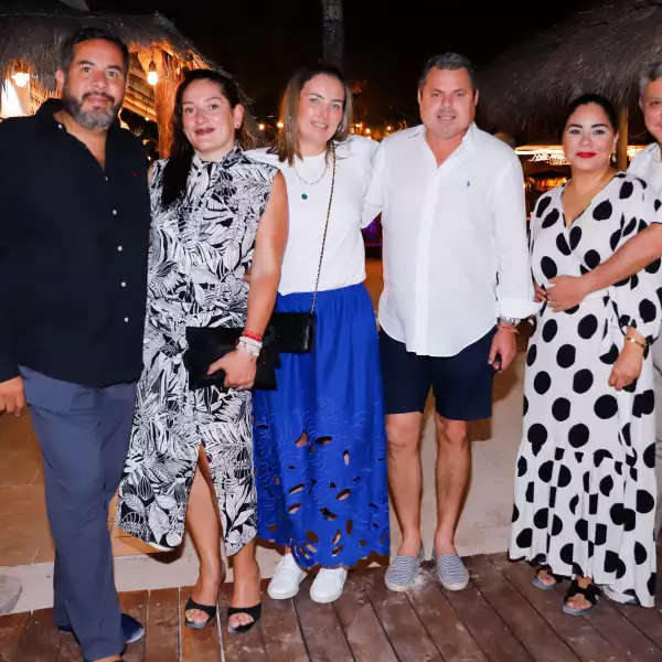 Guillermo Lara, Karina Pancardo, Mariana Garduño, Sergio Achach, Roberta Bárcena y Eduardo Cruz