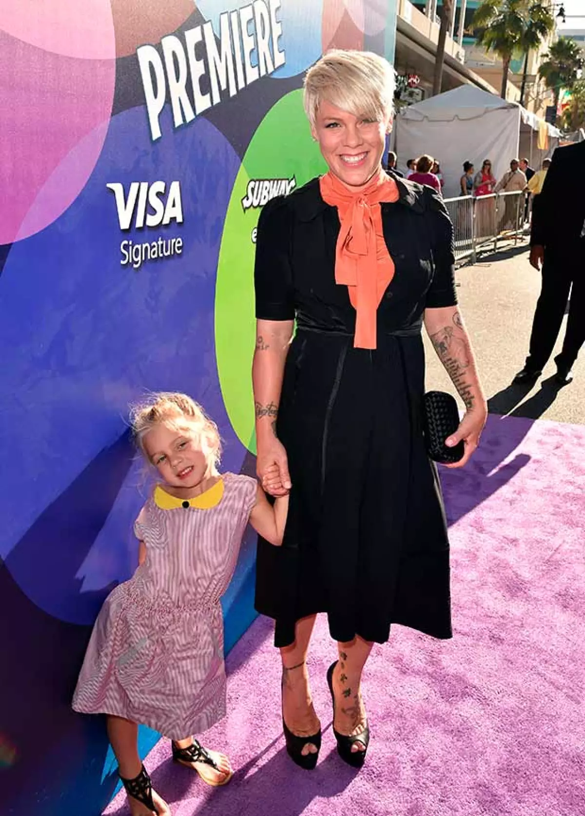 La pequeña mostró sus mejores ángulos a las cámaras.