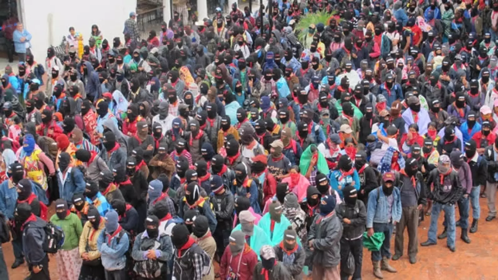 marcha de zapatistas en ocosingo