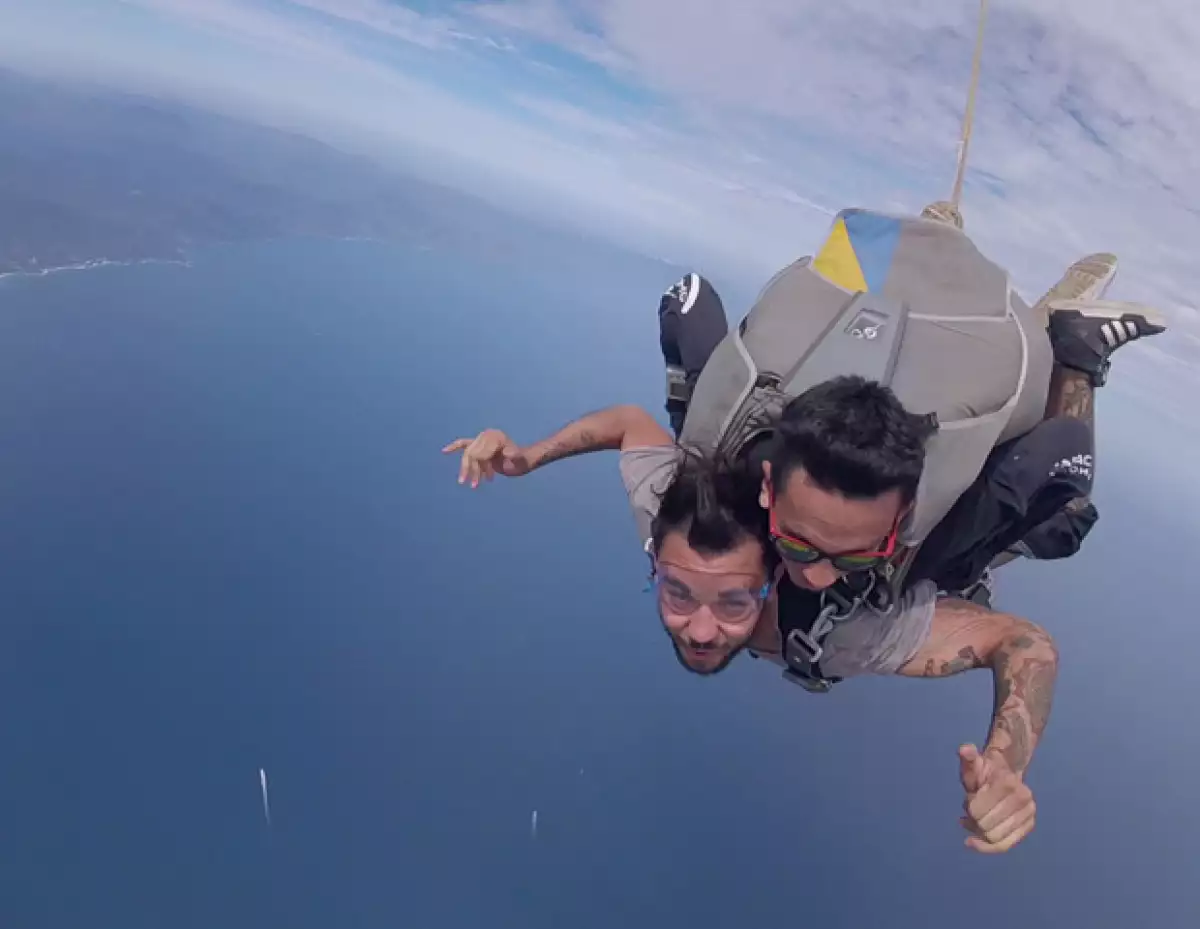 Acompañamos a Diego y YosStop en una aventura de altura y mucha adrenalina.
