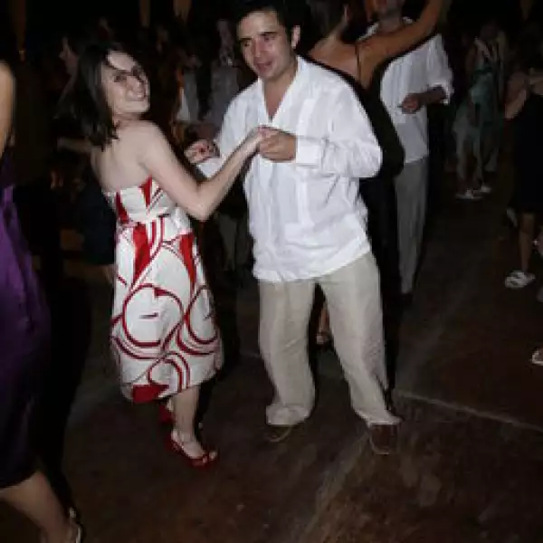 Patricio González, Ana Laura Capetillo