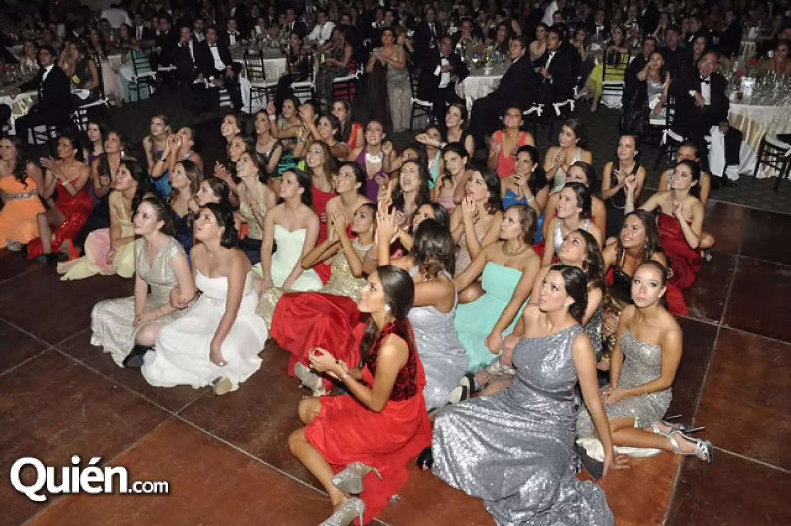 Paola Gutiérrez Mollado con sus amigas disfrutaron de los videos donde aparecen